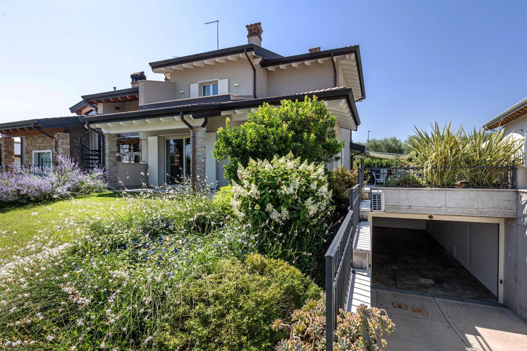 Villa Rita Peschiera del Garda Exterior photo